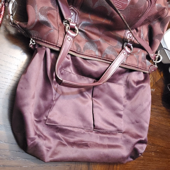 Authentic Coach burgundy red handbag. la - Picture 2 of 6